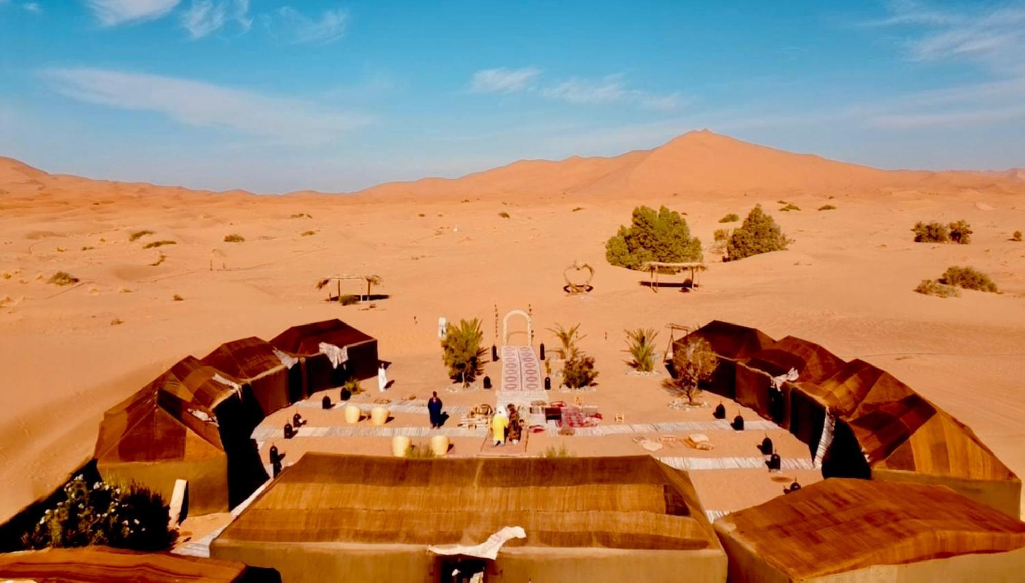 Merzouga Nomadic Luxury Camp Exterior photo